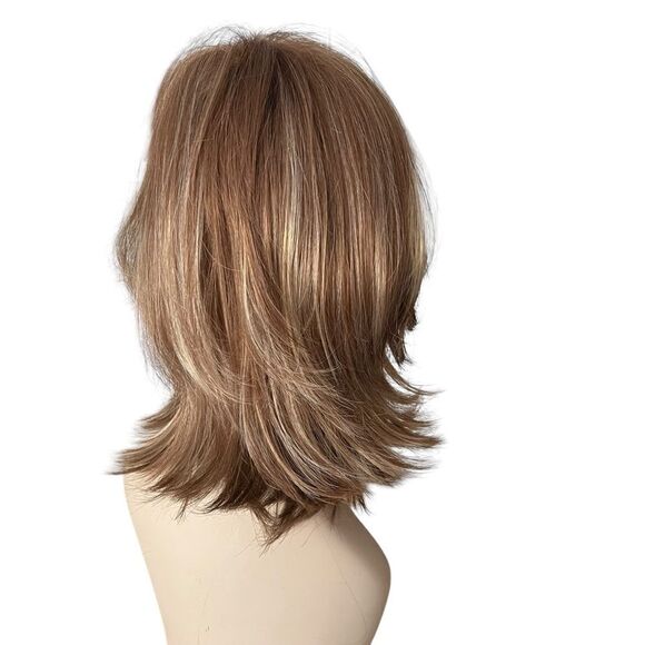 Wig Synthetic Fashion Wig. Never Worn. Sz: Avg - Picture 5 of 10